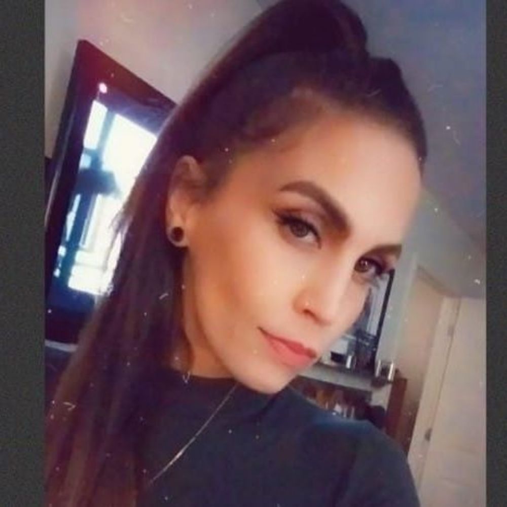 Meet your Posher, Adriane